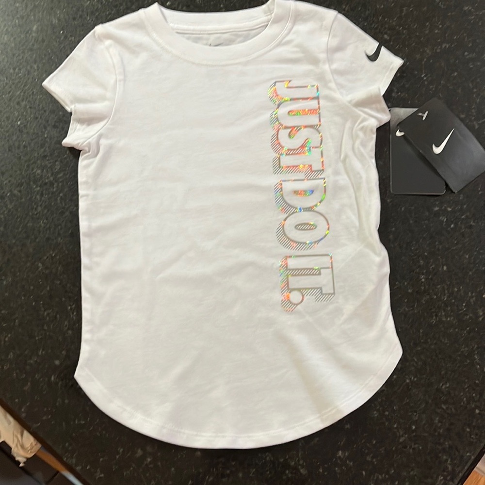 Girl’s Nike short sleeve hologram “ JUST DO IT” t-shirt dry-fit